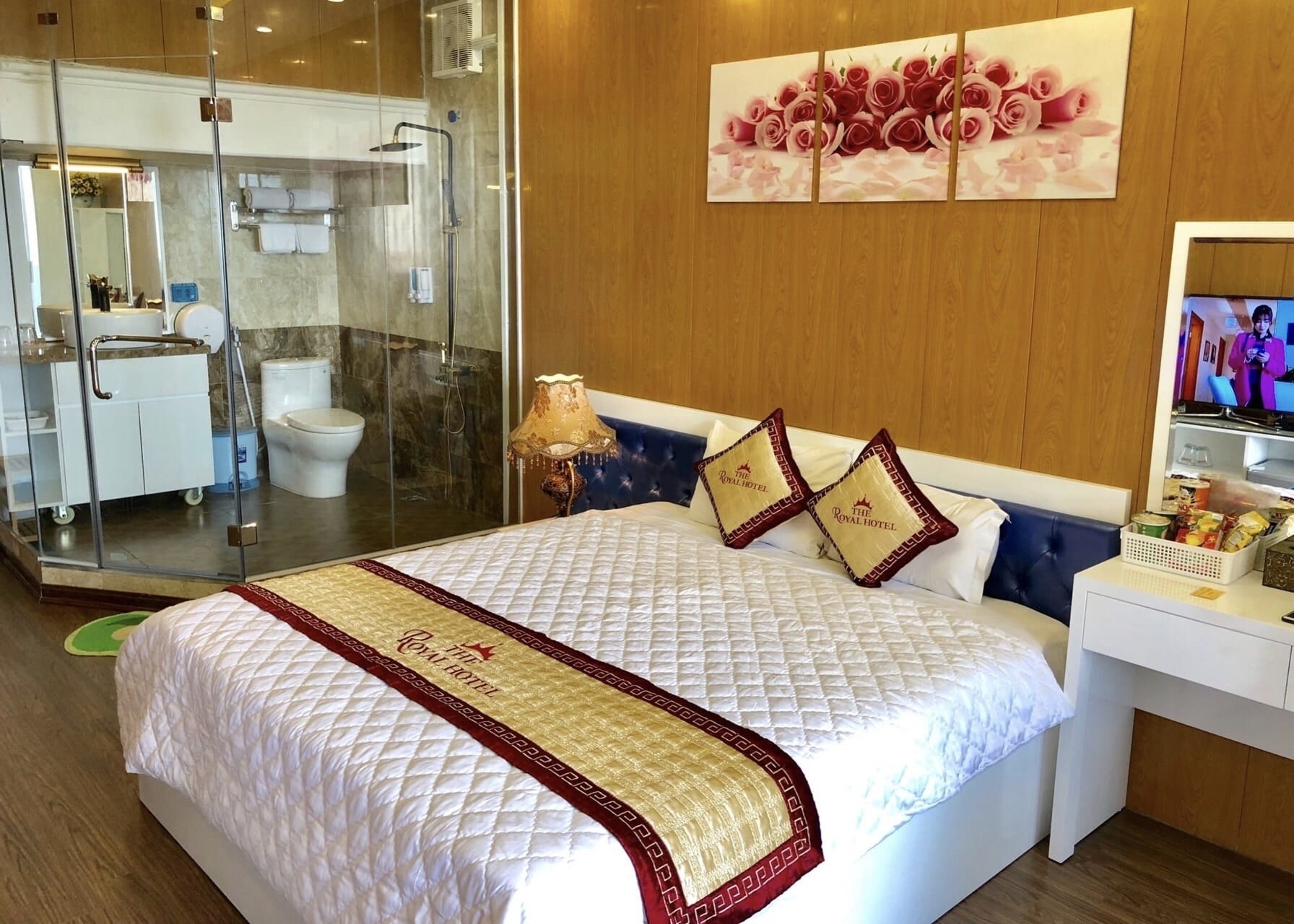 Cảm xúc The Royal Hotel