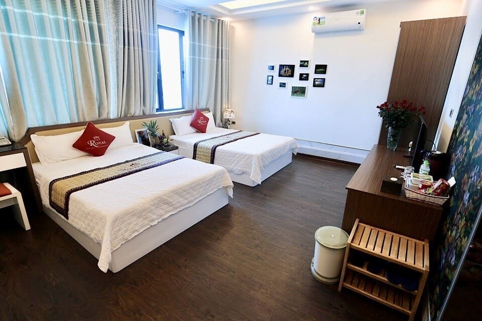 Deluxe family room 5